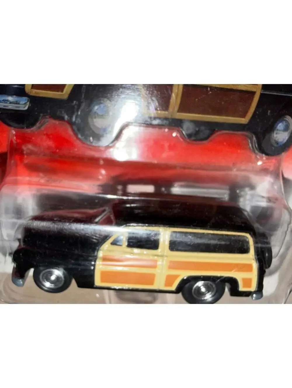 Johnny Lightning The MOD Squad Woody Wagon 1/64 Hollywood Entertainment  New